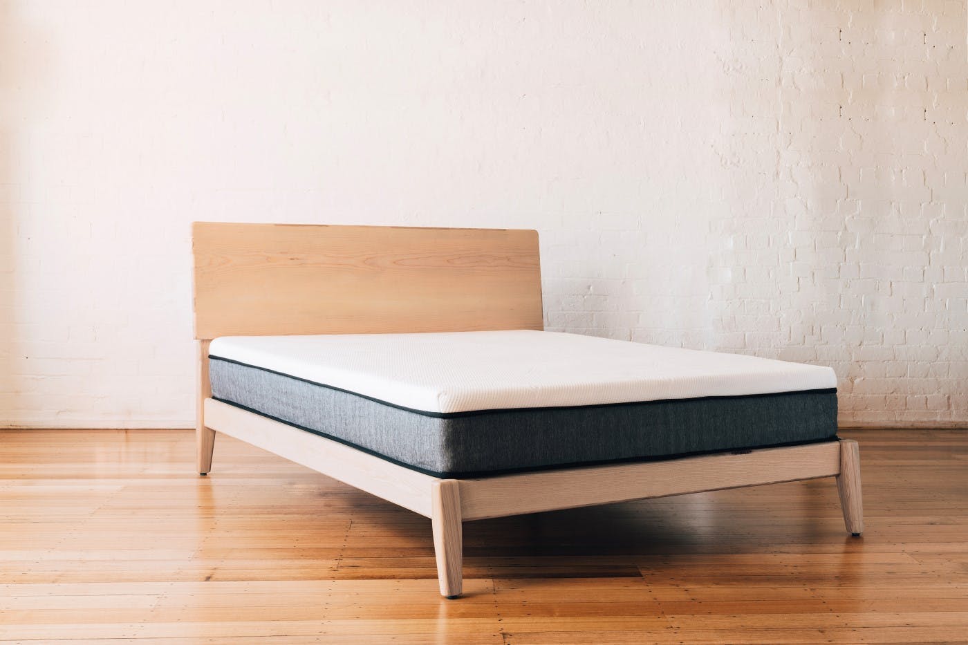 a-mattress-with-bed-base